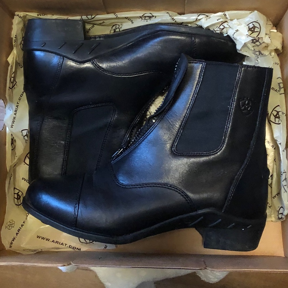 Ariat Heritage zippered boots